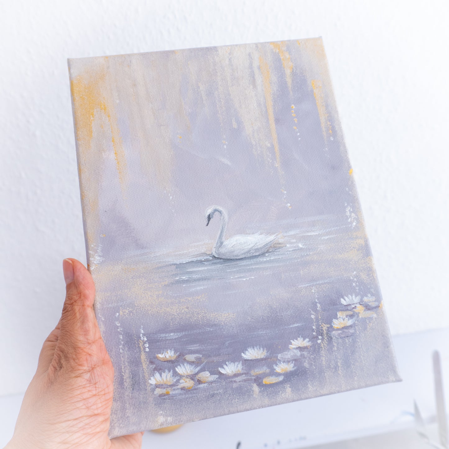 Swan No. 57 (Grey-Silver-Gold)